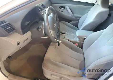 2011 Toyota Camry Base z USA, uszkodzony, nr VIN 4T4BF3EK3BR125476